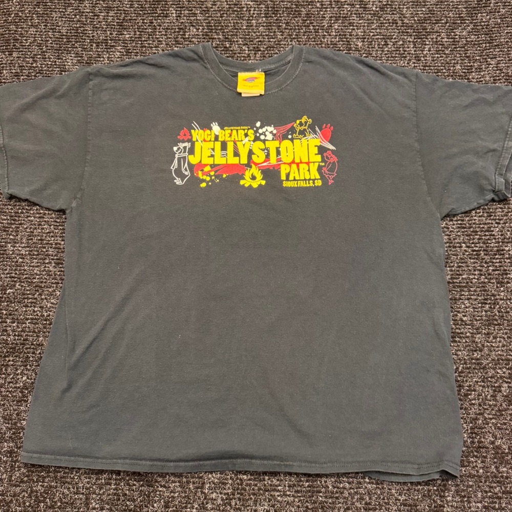 Hanna-Barbera Yogi Bear Jellystone Park Sioux Falls SD T-Shirt Mens 2XL Black